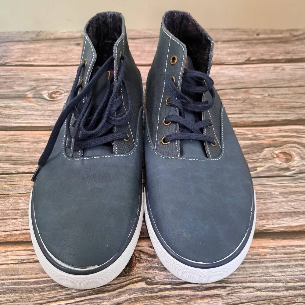 Men's‎ Size 11 Ben Sherman Black Canvas Sneakers